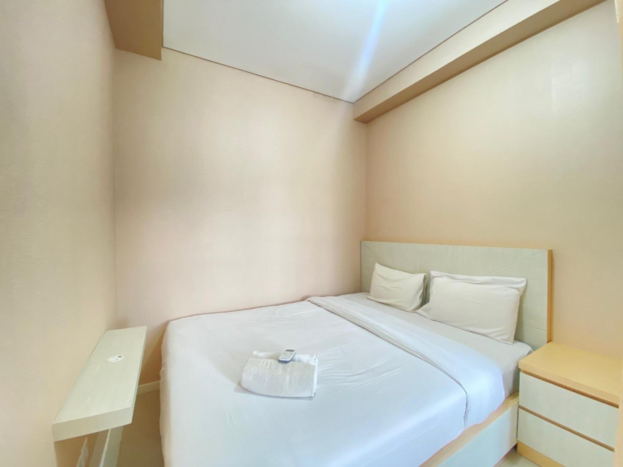 Cozy And Minimalist 2br At Parahyangan By Travelio *