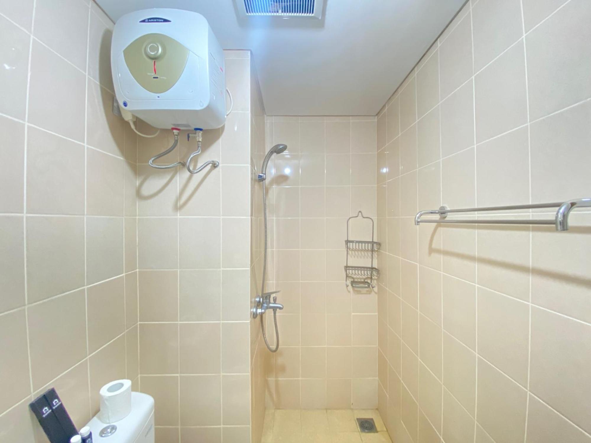Cozy And Minimalist 2br At Parahyangan By Travelio *